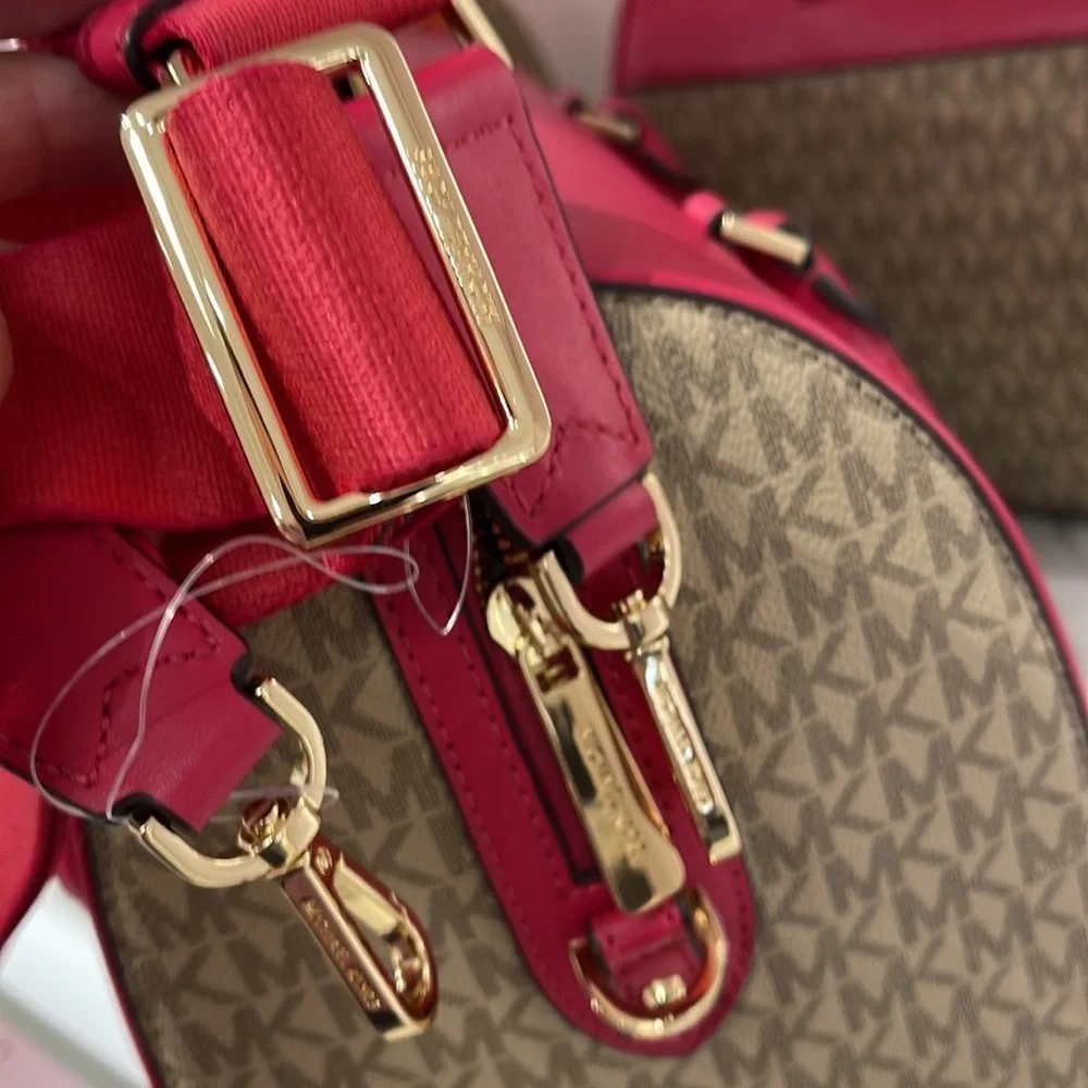 Michael Kors med Duffle Travel - Leather/Coated  Carmine Pink  MD DUFFLE  NWT